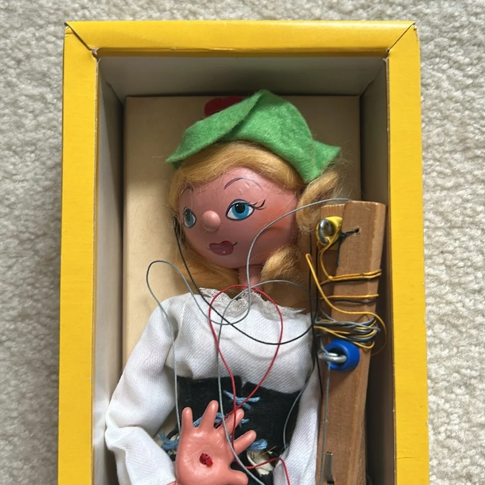 Vintage Pelham Puppet Marionette Toy - Mitzi - Picture 11 of 16